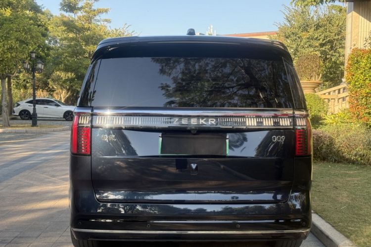 Used Zeekr 009 2022 WE Edition Exterior 4