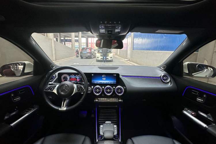 Used Mercedes-Benz GLA 2024 GLA 220 Interior 1