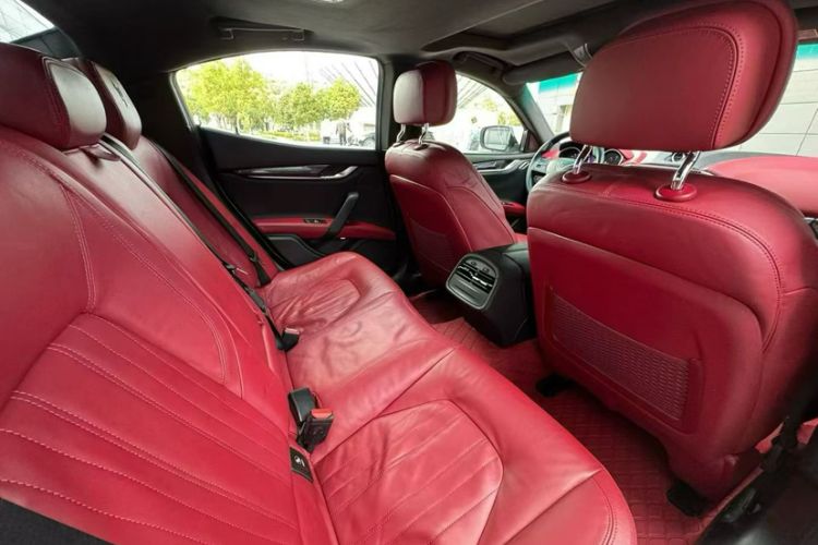 Used Maserati Ghibli 2014 3.0T Standard Edition Interior 3