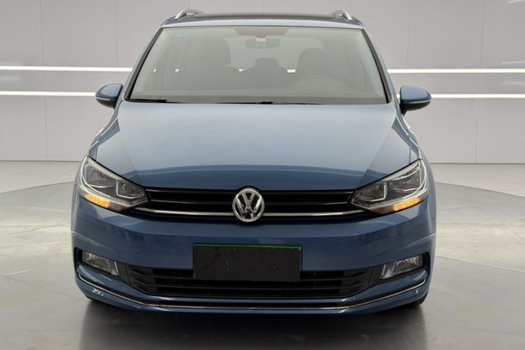 Used Volkswagen Touran 2018 Volkswagen Touran L 280TSI DSG Comfort Edition 7 Seats China VI Standard
