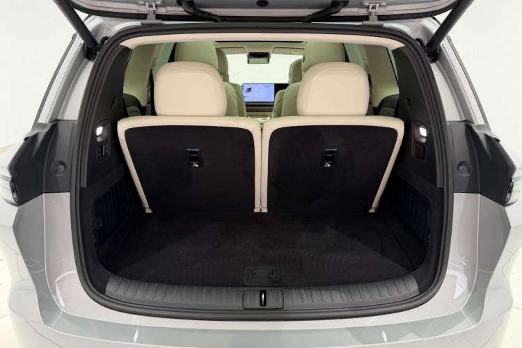 Used Li Auto Li Auto i8 2025 Model Standard Version