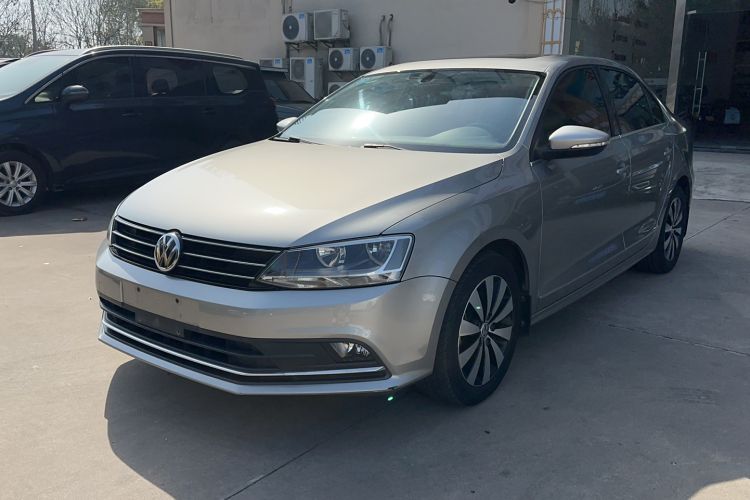 Used Volkswagen Sagitar 2017 180TSI Automatic Luxury Edition