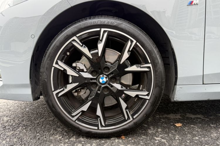 Used BMW 2 Series 2025 225L M Sport Night Edition Package Exterior 9