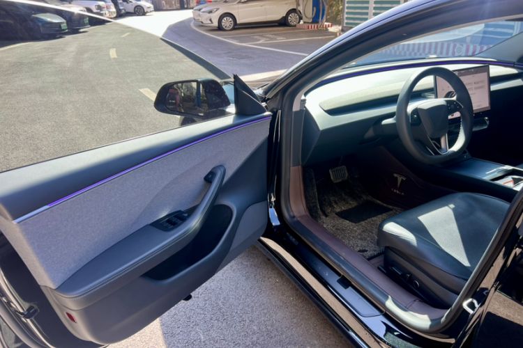 Used Tesla Model 3 2025 Rear-Wheel-Drive Version