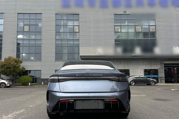 Used BYD Seal 2022 700 km Long-Range Rear-Wheel-Drive Version Exterior 5