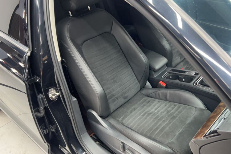 Used Volkswagen Magotan 2018 330TSI DSG Luxury Model