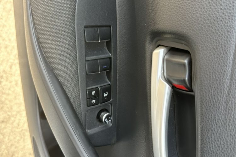 Used Toyota Levin 2019 185T CVT Sport Edition China VI Standard Interior 3