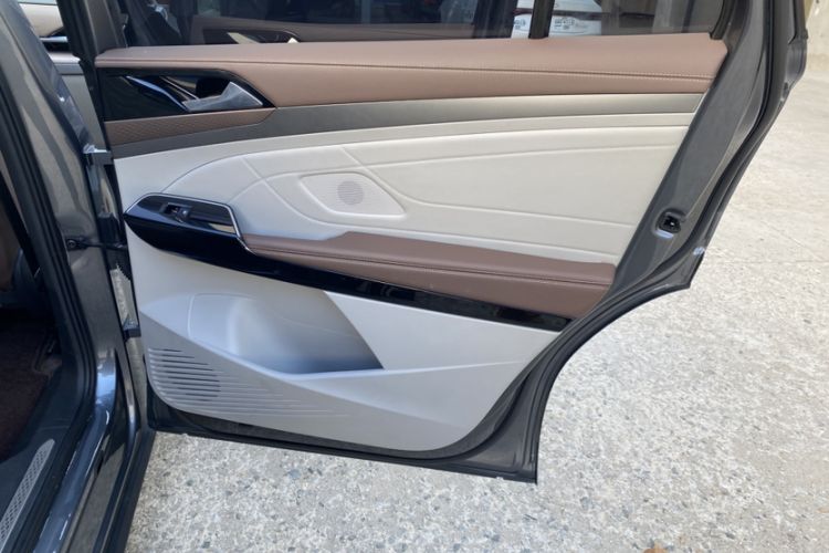 Used Volkswagen ID.6 X 2022 Smart Enjoyment Long-Range Edition