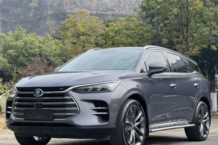 Used BYD Tang New Energy 2018 DM 2.0T All-Wheel Drive Smart Connectivity Luxury Model 7 Seats China V Emission Standard