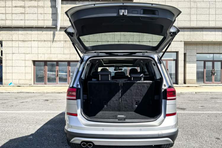 Used Volkswagen Touran 2018 Volkswagen Touran L 280TSI DSG Boundary Edition 7 Seats China VI Standard Exterior 11