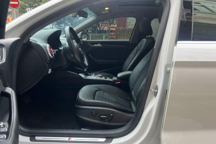 Used Audi A3 2017 Limousine 35 TFSI Fashion Model