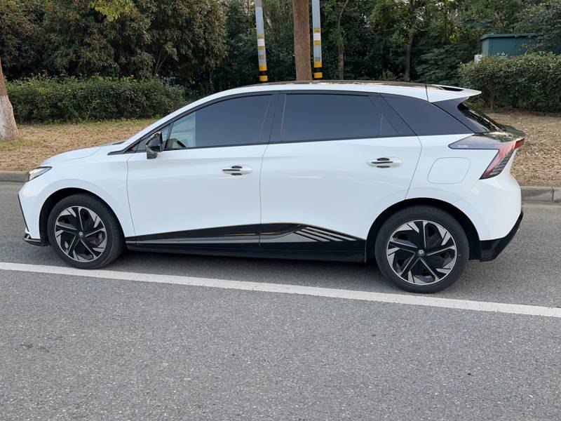 Used MG 4 EV 2022 520 km Flagship Edition — 21