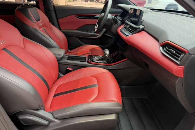 Used Dongfeng Aeolus Yixuan 2021 230T Automatic Zuiying Knight Edition Interior 5