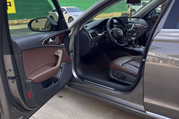 Used Audi A6L 2015 30 FSI Millionth Anniversary Comfort Model
