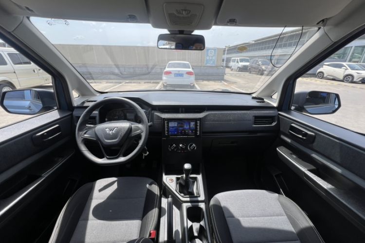 Used Wuling Hongguang PLUS 2020 1.5L Manual Standard Edition 7-Seater
