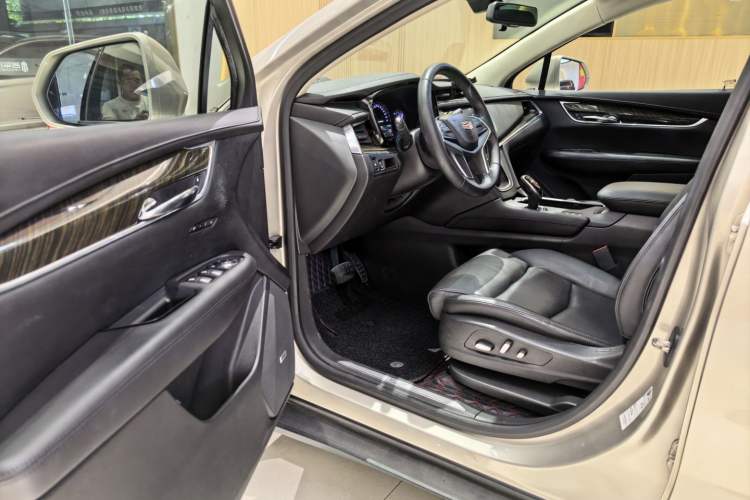 Used Cadillac XT5 2016 28T Four-Wheel Drive Luxury Model