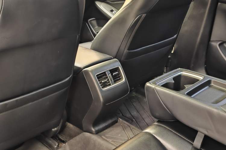 Used Honda Accord 2018 260TURBO Luxury Edition China VI Interior 11