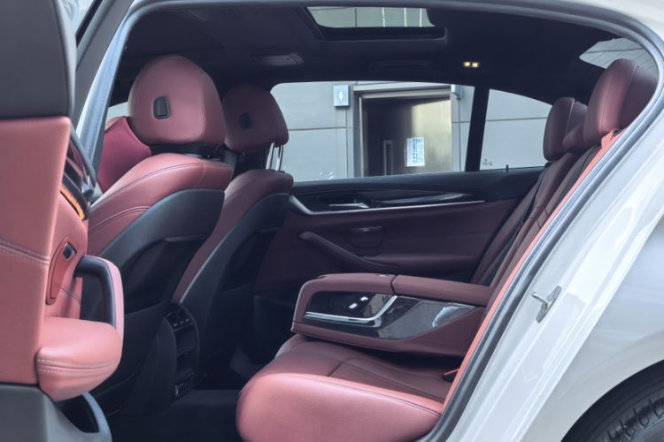 Used BMW 5 Series 2020 530Li Leading Model M Sport Package Interior 5