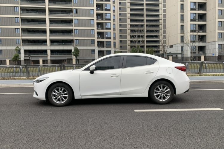 Used Mazda Mazda 3 Axela 2017 Sedan 1.5L Automatic Comfort Model Emission Standard China V

