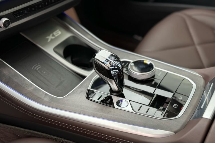 Used BMW X5 2022 Restyled xDrive 30Li Luxury Version M Sport Package