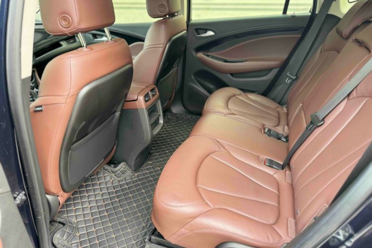 Used Buick Envision 2020 20T Two-Wheel Drive Luxury Model
