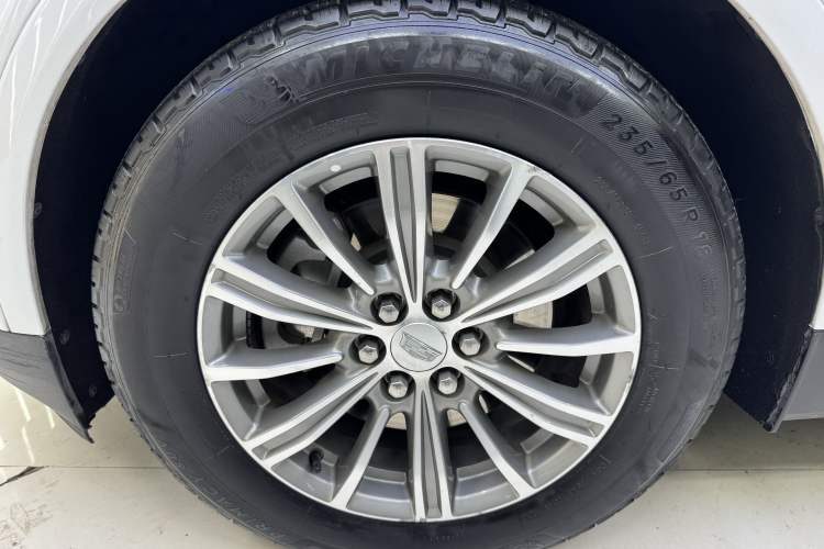 Used Cadillac XT5 2016 25T Luxury Model
