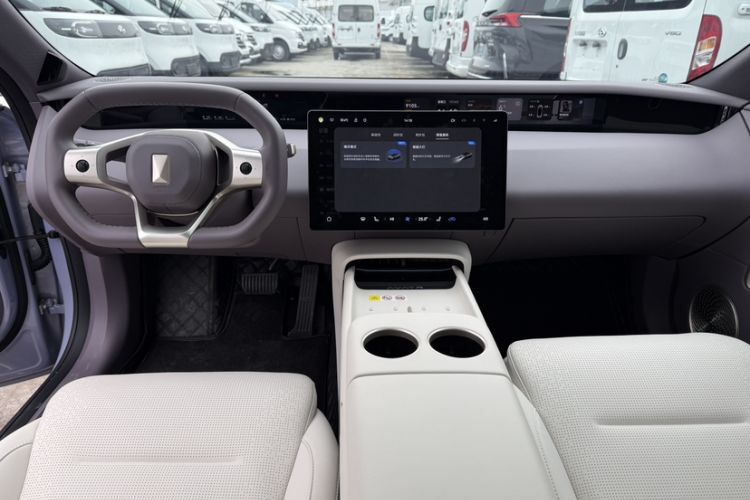 Used Avatr 06 2025 Pro Range-Extended Edition