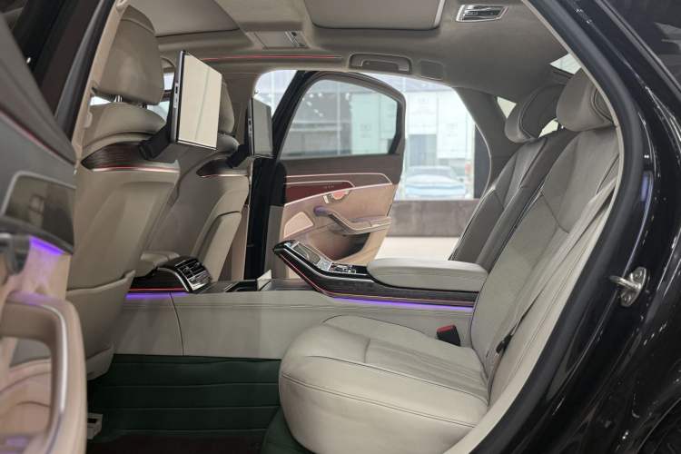 Used Audi A8 2021 A8L 55 TFSI quattro Prestige Edition
