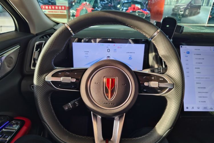 Used Hongqi HS3 2023 1.5T Two-Wheel Drive Shanwei Edition Interior 2