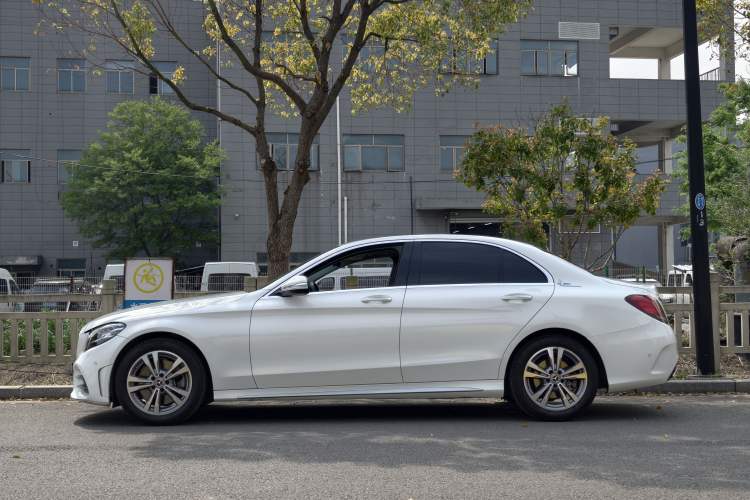 Used Mercedes-Benz C-Class 2020 C 200 L Fashion Edition Sport Version Exterior 3