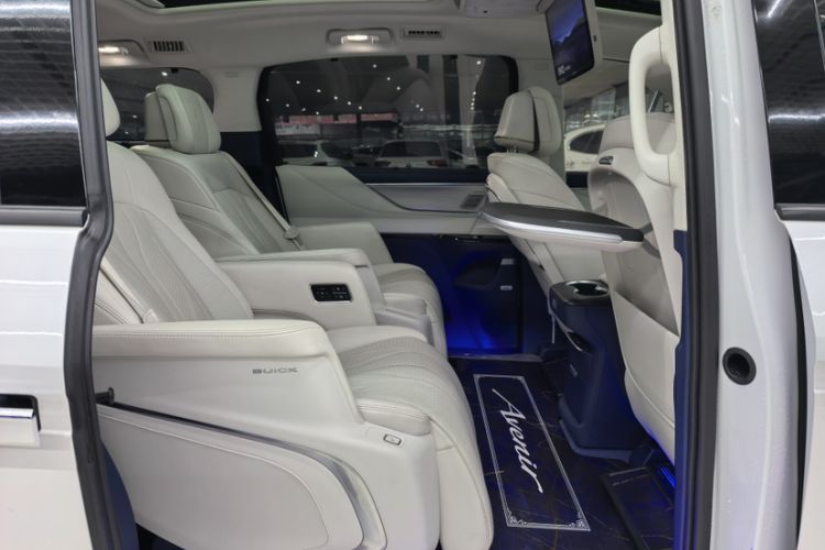 Used Buick GL8 New Energy 2024 Lu Zun Luxury Edition 7-Seater
