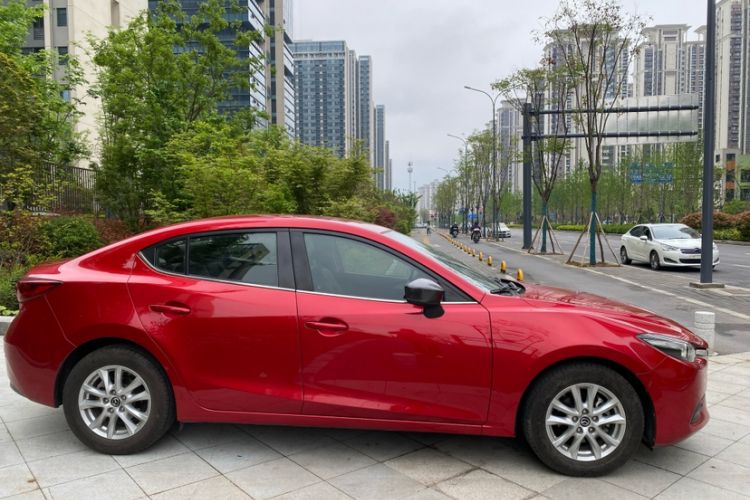 Used Mazda 3 Axela 2019 Cloud-Controlled Version Sedan 1.5L Automatic Comfort Trim China VI Standard Exterior 1