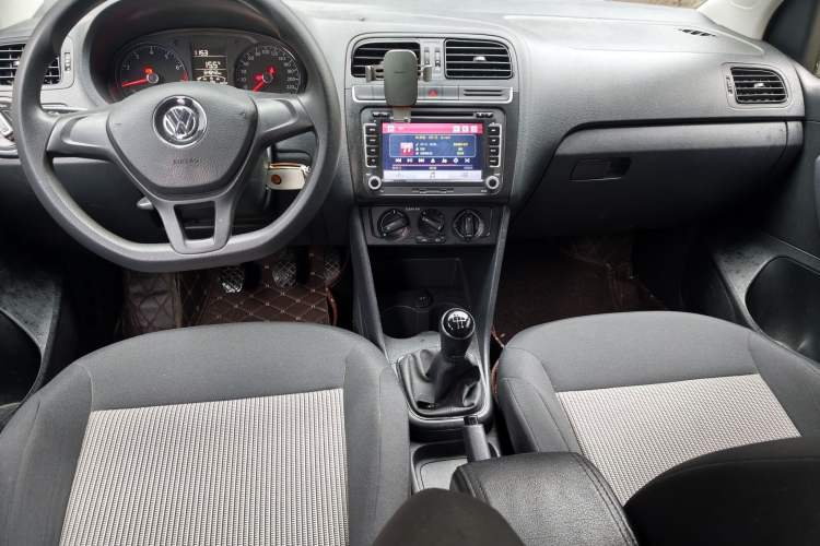 Used Volkswagen Polo 2016 1.4L Manual Fashion Model Instrument Cluster