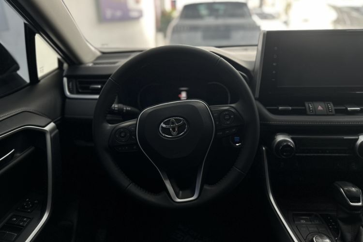 Used Toyota RAV4 2020 2.0L CVT Four-Wheel Drive Prestige Edition
