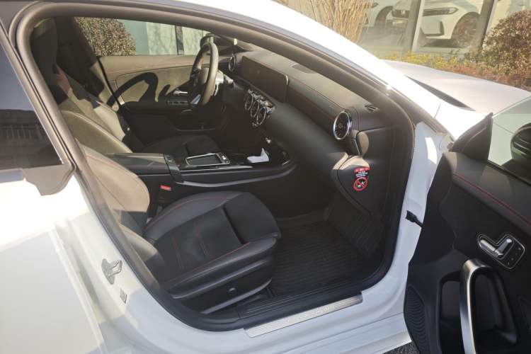 Used Mercedes-Benz CLA 2024 CLA 200 Shooting Brake
