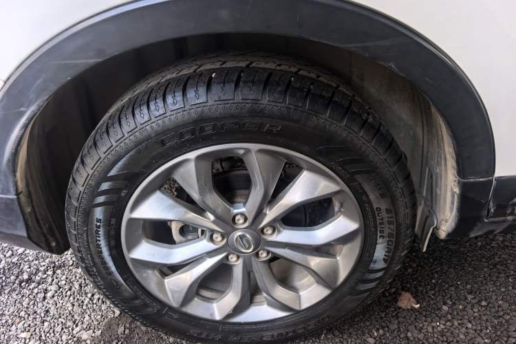 Used GAC Trumpchi GS3 2017 150N Automatic Elite Edition Exterior 3