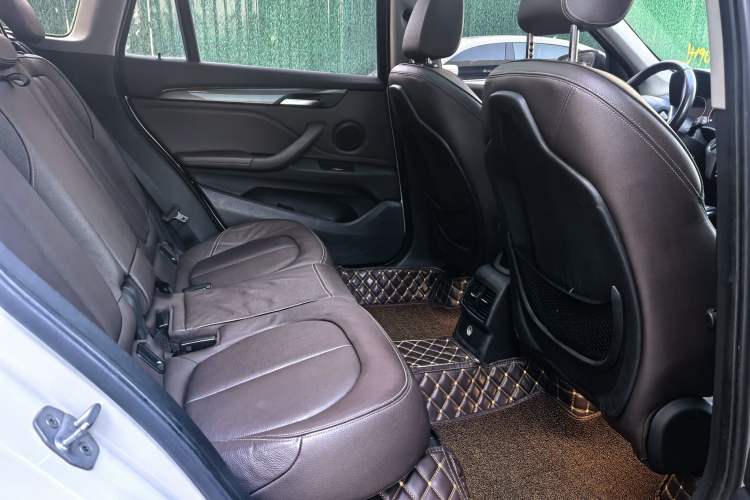 Used BMW X1 2018 xDrive20Li Luxury Edition Interior 5