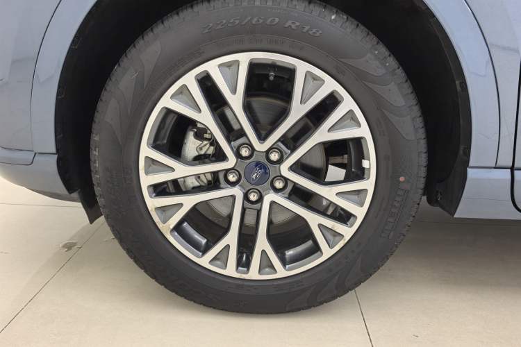 Used Ford Escape 2020 EcoBoost 245 Four-Wheel Drive Luxury Edition