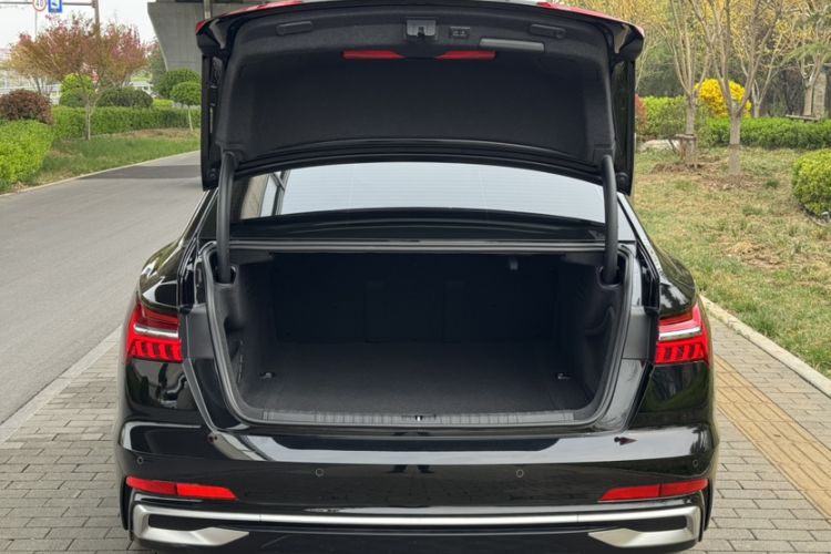 Used Audi A6L 2023 40 TFSI Luxury Dynamic Model
