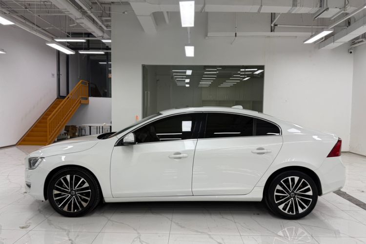 Used Volvo S60 2019 S60L T5 Smart Range Edition