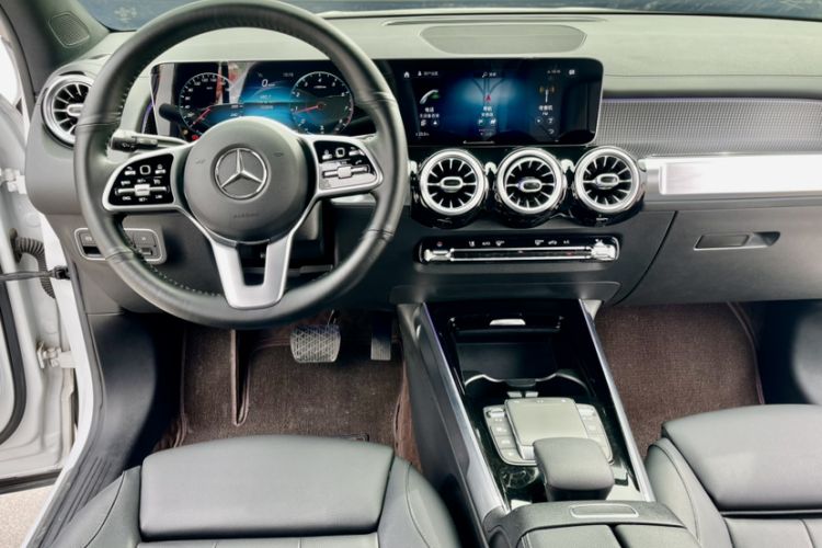 Used Mercedes-Benz GLB 2020 Facelift GLB 200 Fashion Edition Interior 1