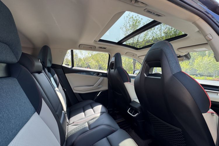 Used Lynk & Co 06 2020 1.5T YAO Halo Headliner