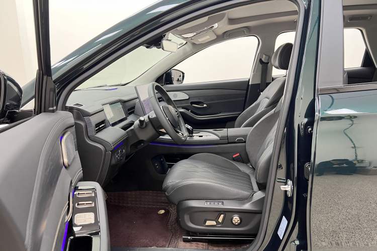 Used JETOUR Shanhai L9 2024 1.5TD 2DHT Max 7-Seater
