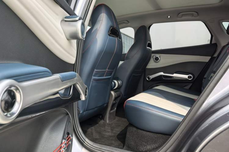 Used BYD Yuan PLUS 2022 430 km Luxury Version Interior 2