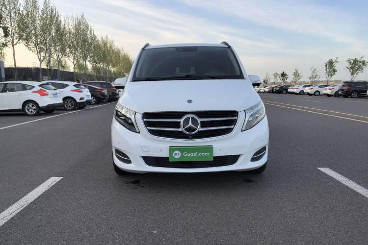 Used Mercedes-Benz V-Class 2017 V 260 L Prestige Extended Edition Exterior 1