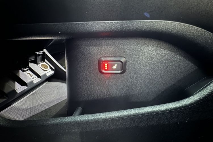 Used Honda Vezel 2020 1.5L CVT Pioneer Edition