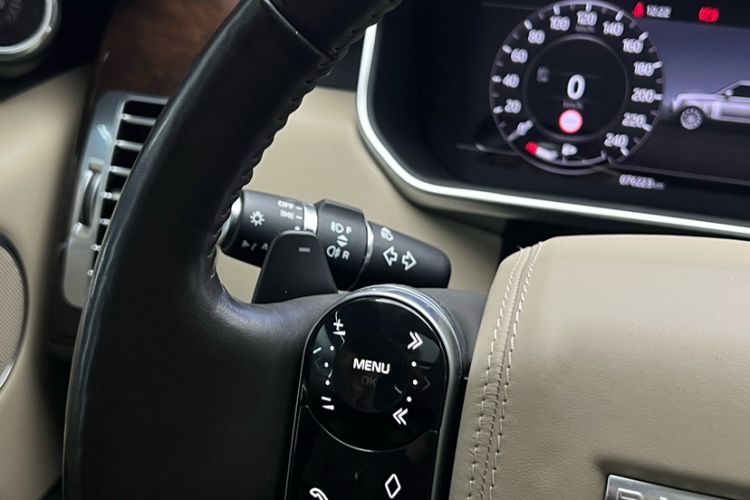 Used Land Rover Range 2021 3.0 L6 Century Extended Classic Edition