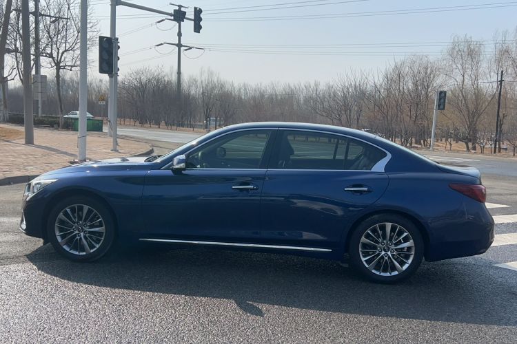 Used Infiniti Q50L 2018 2.0T Enjoyment Edition China V standard