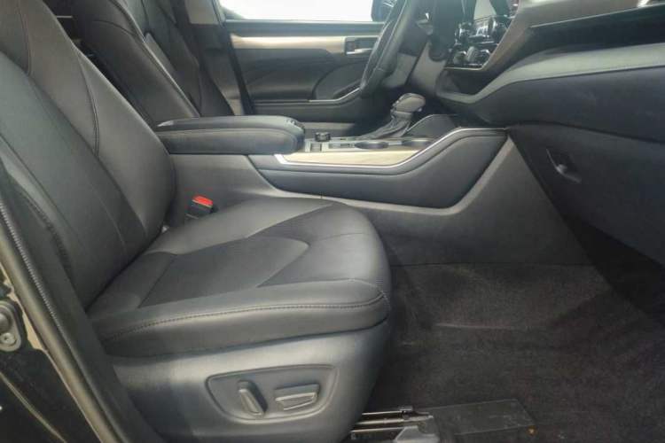 Used Toyota Highlander 2024 380T Four-Wheel Drive Ultimate 7-Seater Interior 10