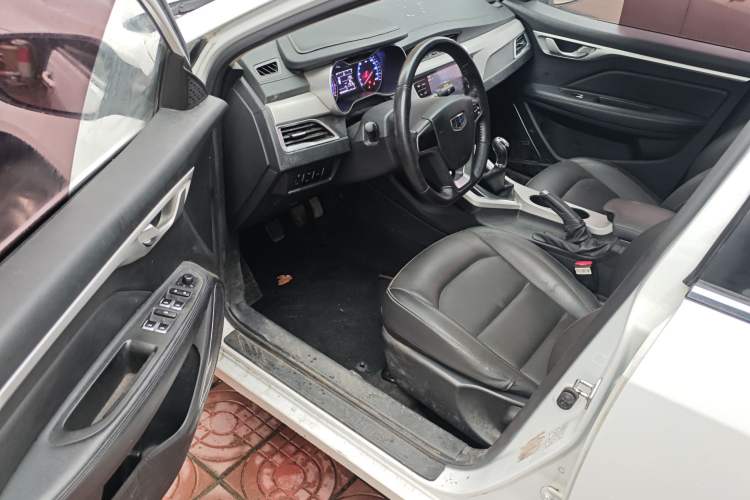 Used Geely Auto Vision 2018 1.5L Manual Happiness Edition Interior 2